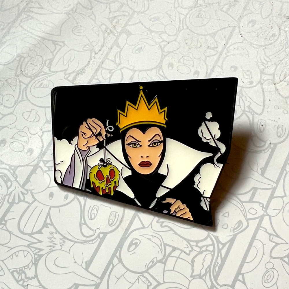Loungefly Villains Blind Box Pin- Evil Queen